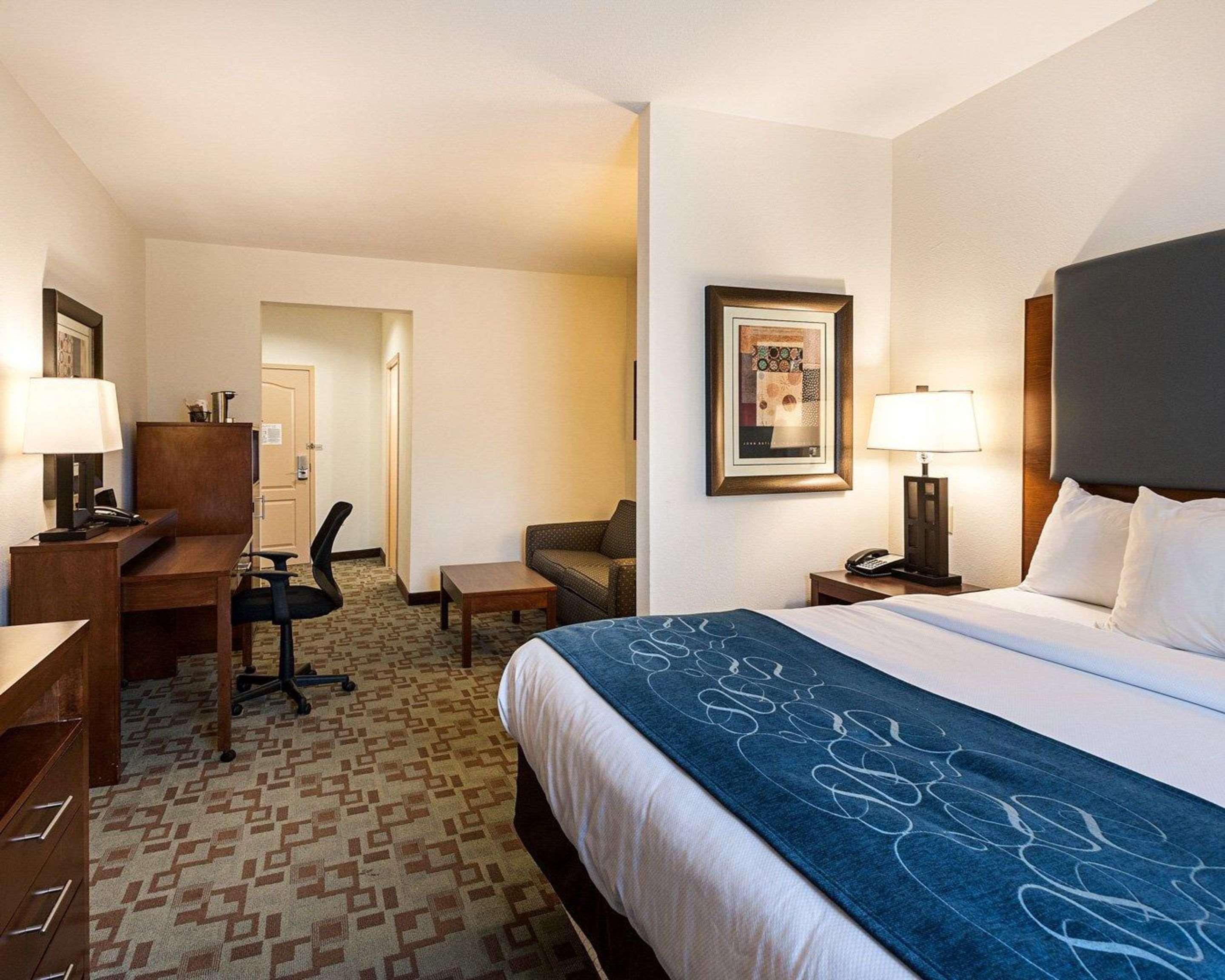 Comfort Suites Oil Center Lafayette Zewnętrze zdjęcie