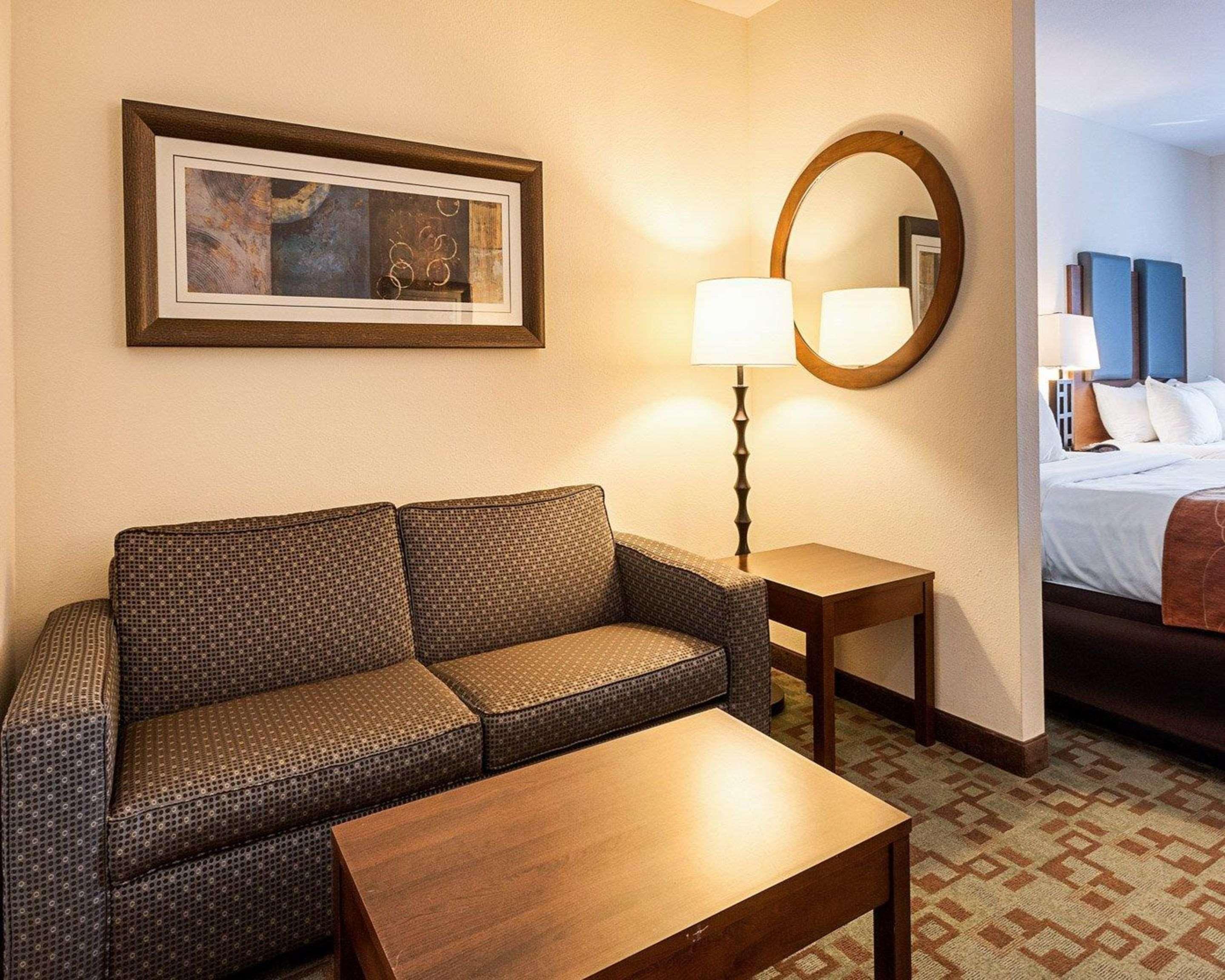 Comfort Suites Oil Center Lafayette Zewnętrze zdjęcie